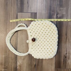 Vintage handmade knitted style purse handbag cream colored Woven macrame